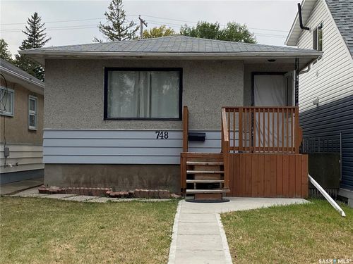 748 Rae St, Regina, SK, S4T2A9 | Card Image