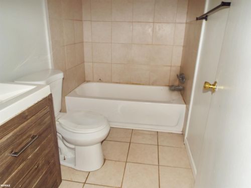 1140 E Elza Ave, Hazel Park, MI, 48030-2328 | Card Image