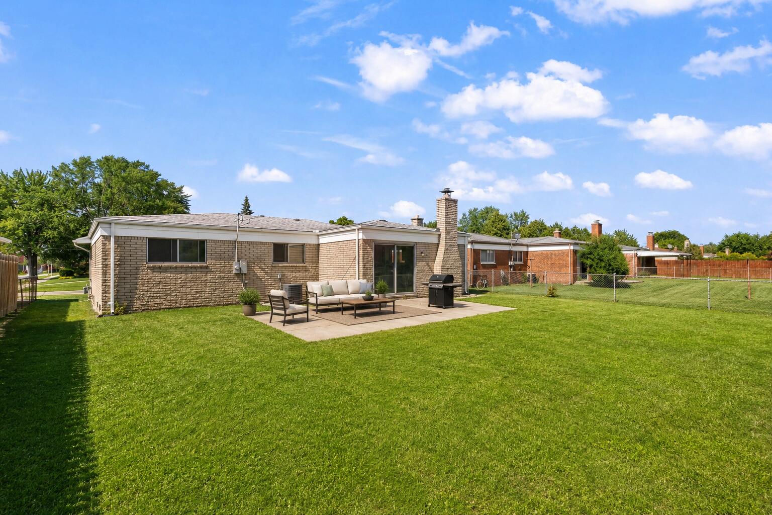 Residential in Warren