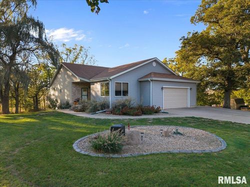 2391 Plum Ave, Wilton, IA, 52778-9269 | Card Image