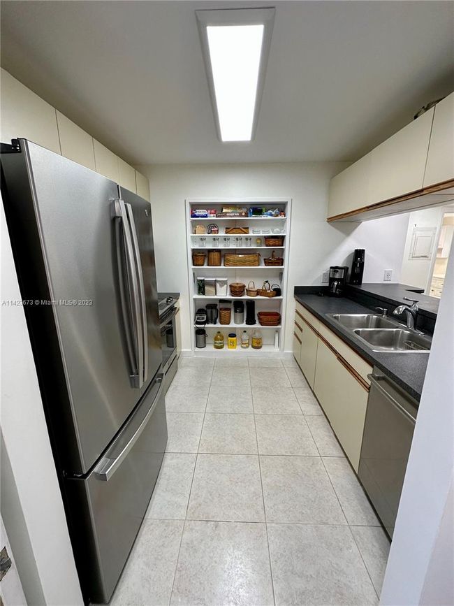 APT-101 - 31 Plantation Dr, Condo with 2 bedrooms, 2 bathrooms and null parking in Vero Beach FL | Image 5