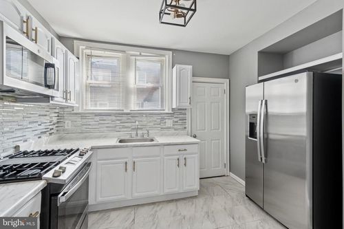 922 Granite St, PHILADELPHIA, PA, 19124-1731 | Card Image