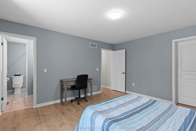 324 13 Island Lake Rd, House other with 4 bedrooms, 4 bathrooms and 15 parking in Godfrey ON | Image 21