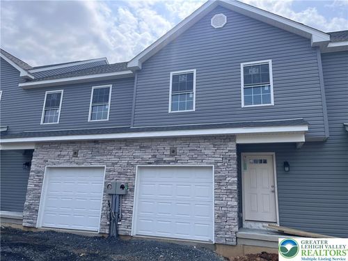 3874 E Grant St, Slatington, PA, 18080 | Card Image