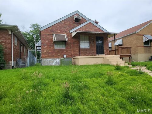 5806 Woodland Ave, Saint Louis, MO, 63120-1815 | Card Image
