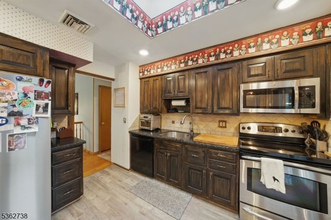 19 Paderewski Rd, House other with 4 bedrooms, 3 bathrooms and null parking in Oak Ridge NJ | Image 22