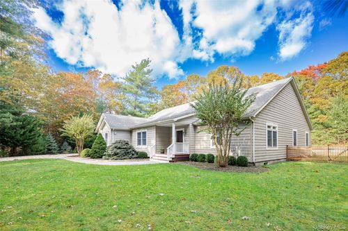 3 Sallys Path, East Hampton, NY, 11937-5132 | Card Image