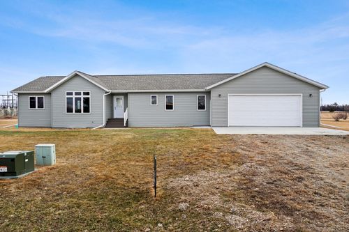 220 Lylac Cir, Forman, ND, 58032-4302 | Card Image