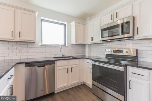 apt-304-6778 Ridge Ave, PHILADELPHIA, PA, 19128-2486 | Card Image