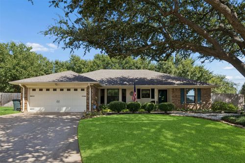 7416 Shady Hollow Ct, North Richland Hills, TX, 76182-7708 | Card Image