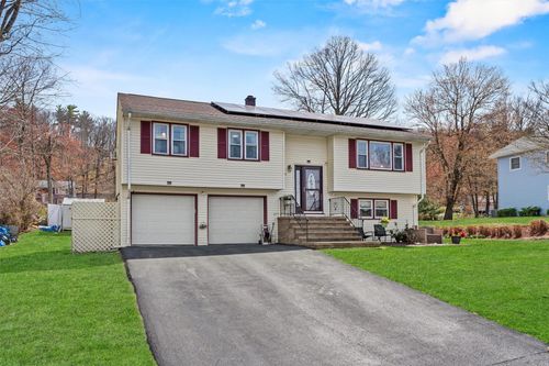 24 Pleasant Dr, Highland Mills, NY, 10930-2914 | Card Image