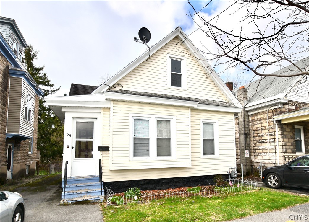 155 Griffiths Street, For Sale in Syracuse Zoocasa