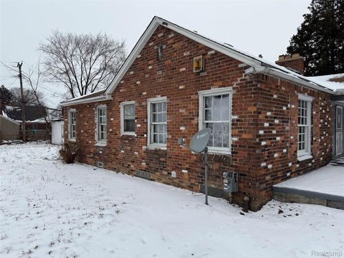 20253 Veach St, Detroit, MI, 48234-3251 | Card Image