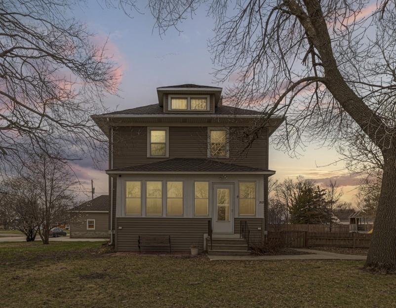 Main St, Emmetsburg, IA 50536