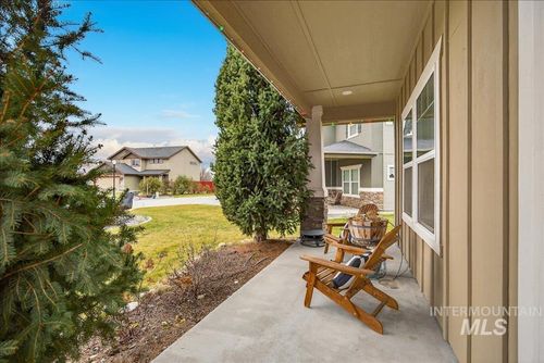 782 N Pringlewood Pl, Star, ID, 83669-5945 | Card Image