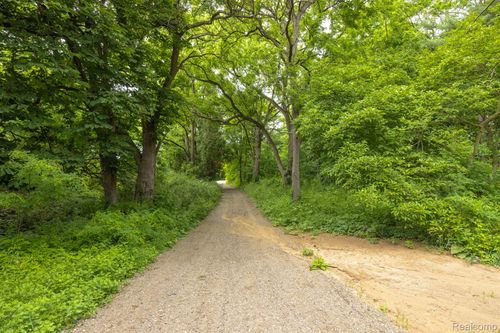 V/L 8990 Winans Lake Road, Green Oak Township, MI, 48116 | Card Image