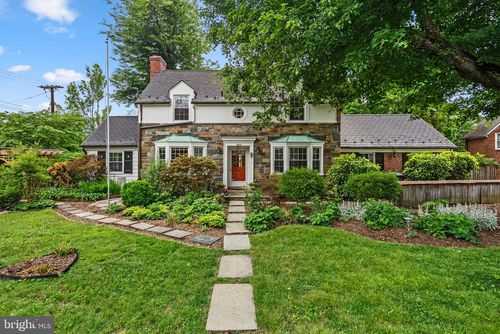 5600 Wood Way, BETHESDA, MD, 20816-1913 | Card Image