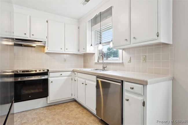 Stainless steel appliances | Image 15