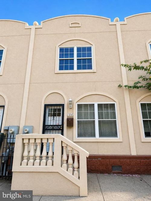 108 W Norris St, PHILADELPHIA, PA, 19122-2439 | Card Image