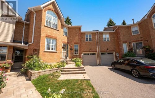 412 Butler Crt, Aurora, ON, L4G6G8 | Card Image