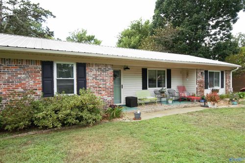 89 Bearden Dr, Grant, AL, 35747-9423 | Card Image