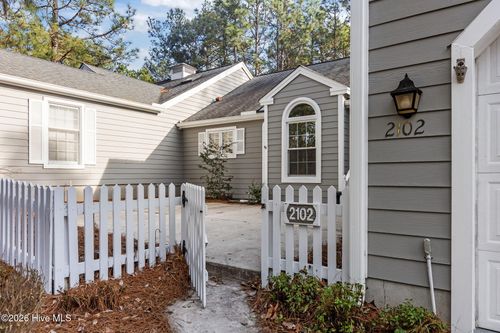 2102 Stickney Cir, Pinehurst, NC, 28374-7608 | Card Image