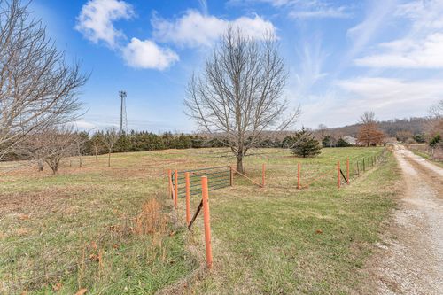 354 Honeysuckle Rd, Marshfield, MO, 65706-2475 | Card Image