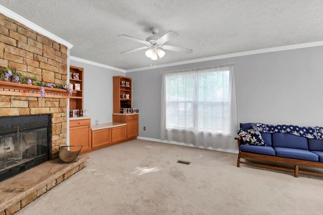 320 E Poplar | Image 20