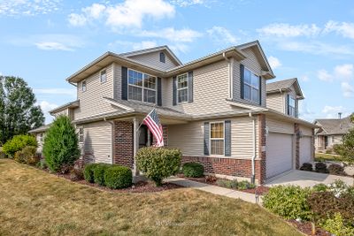 15570 Tyndall Court, Home with 2 bedrooms, 3 bathrooms and 2 parking in Manhattan IL | Image 2