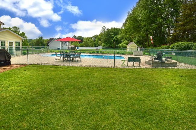 29 Michael Ln, House other with 4 bedrooms, 3 bathrooms and null parking in Suffield CT | Image 35