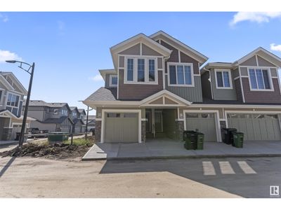 30 - 740 Daniels Way Sw, Townhouse with 3 bedrooms, 3 bathrooms and null parking in Edmonton AB | Image 1