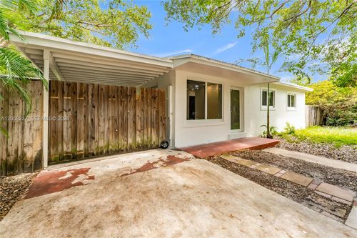 3611 Sw 36th St, West Park, FL, 33023-6339 | Card Image