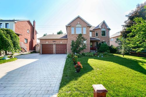 upper-5668 Turney Drive, Mississauga, ON, L5M4Y9 | Card Image
