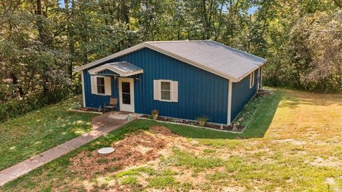 63 E Owens Farm Rd, Bloomfield, IN, 47424-6520 | Card Image