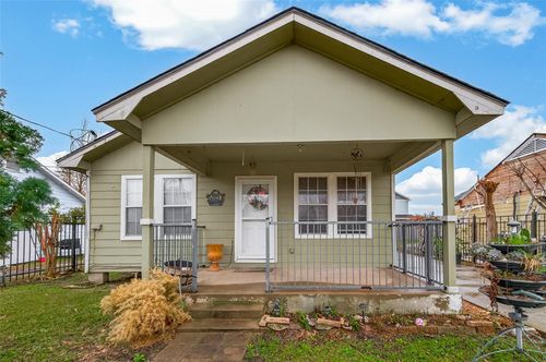 1110 11th St, Galena Park, TX, 77547-3103 | Card Image