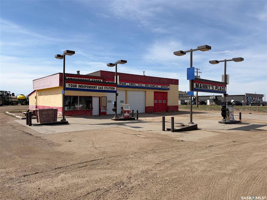 Commercial Sale in Shaunavon