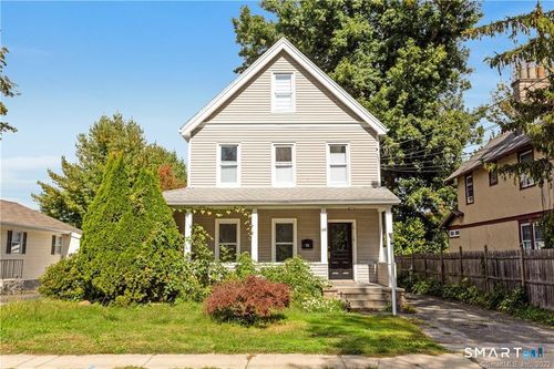 68 Leonard St, Stamford, CT, 06906-1012 | Card Image