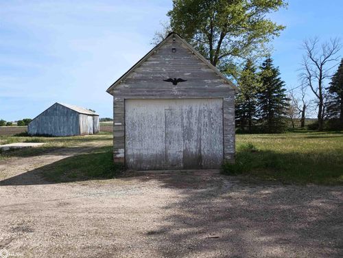 981 Spruce Ave, Geneva, IA, 50633 | Card Image