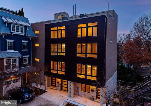 252 Gates St, PHILADELPHIA, PA, 19128-4646 | Card Image