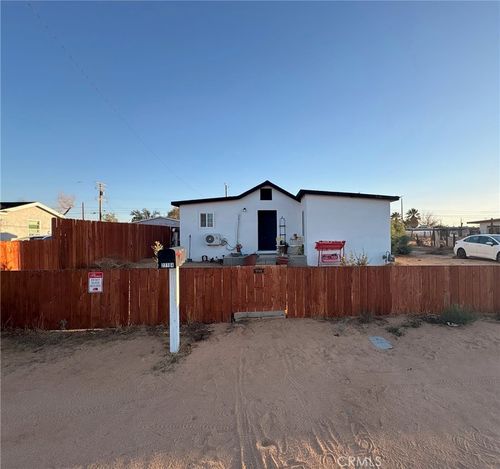 27104 Prospect St, Boron, CA, 93516-1642 | Card Image