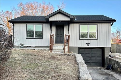19 S 12th St, Kansas City, KS, 66102-5401 | Card Image