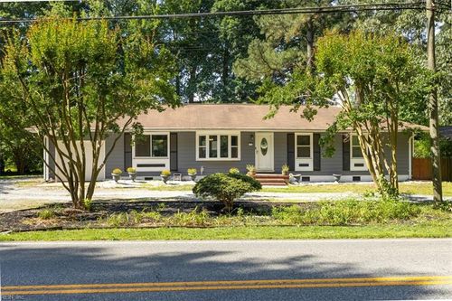 702 Seaford Rd, Seaford, VA, 23696-2307 | Card Image