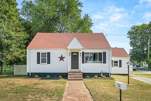 12 Paulette Ave, Dracut, MA, 01826-4045 | Card Image