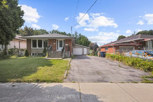 46 Tordale Cres, Scarborough, ON, M1P3X7 | Card Image