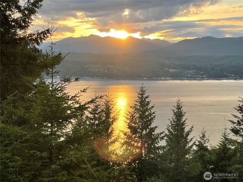 251 Ne Yew Tree Ln, Tahuya, WA, 98588-9800 | Card Image