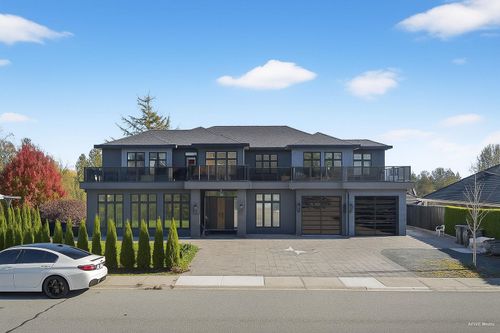 9376 164 St, Surrey, BC, V4N3C8 | Card Image