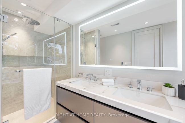 37 Kenilworth Ave, House other with 4 bedrooms, 6 bathrooms and 1 parking in Toronto ON | Image 31