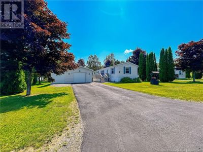 34 Maple Green Cres, House other with 3 bedrooms, 2 bathrooms and null parking in Dalhousie Junction NB | Image 2