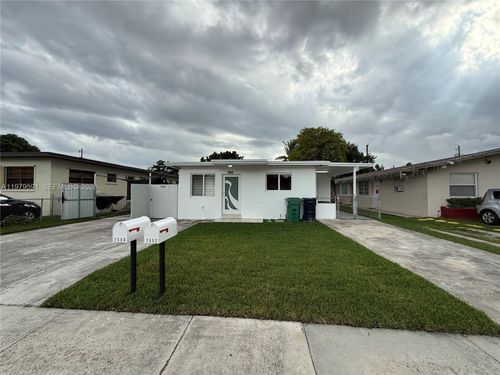7550-7550 Nw 2nd Ter, Miami, FL, 33126-4104 | Card Image