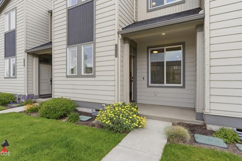2524 Ne Purcell Blvd, Bend, OR, 97701-6094 | Card Image